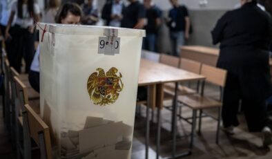Ermenistan seçimlerinde Paşinyan’ın partisi ilk sırada