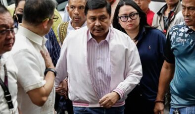 Filipinler’de yolsuzluk soruşturması: Eski devlet başkanının oğlu teslim oldu