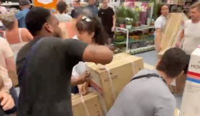 Fransa’da aşırı sıcaklar: Mağazalarda klima yoğunluğu oluştu