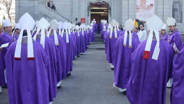 İspanya Kilisesi’nde istismar skandalı: 7 kardinal, 61 piskopos listede