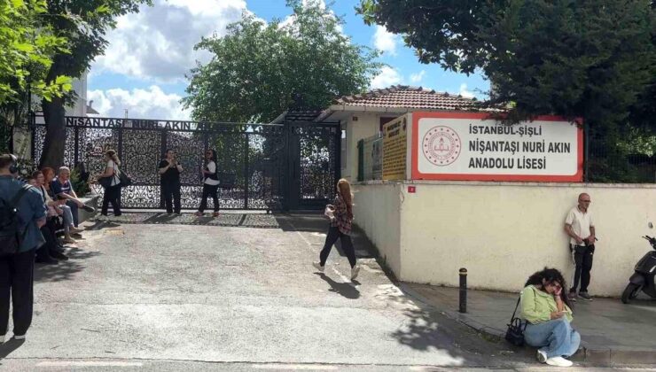 İstanbul’da YKS heyecanı: Adaylar sınava koşarak girdi
