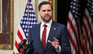 JD Vance: Derin devlet tarafından hedef alındım