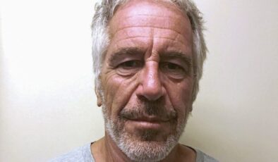 Jeffrey Epstein’in eski asistanı Lesley Groff, Epstein’i usta manipülatör olarak tanımladı
