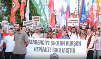 Kadıköy’de madencilere destek eylemi: ‘Madenciye silah sıkanlar kaybedecek, madenciler kazanacak!’