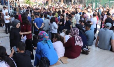 LGS merkezi sınavı sona erdi: 1 milyonu aşkın aday ter döktü