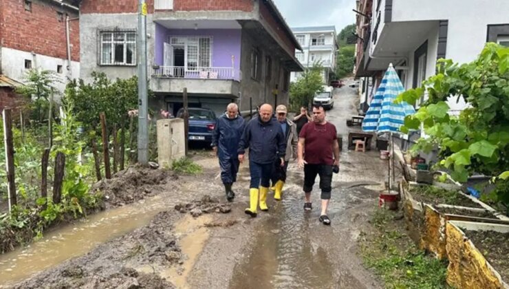 Ordu’da şiddetli sağanak: Ev ve iş yerlerini su bastı