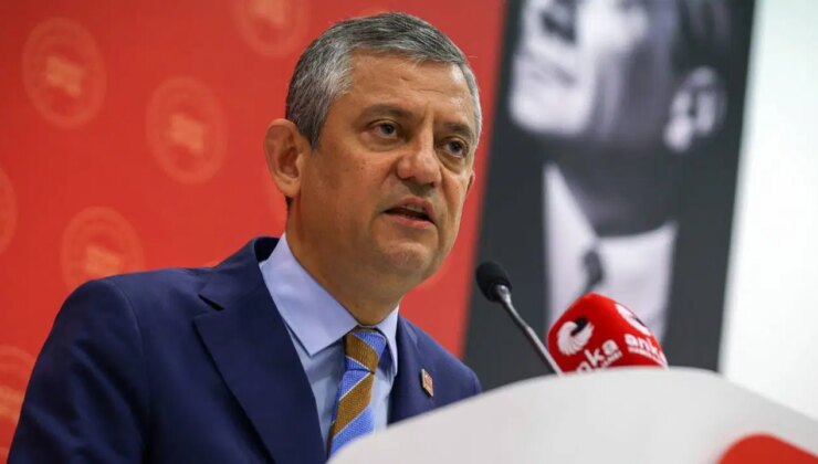 Özgür Özel mücadeleyi ‘üç aşamada’ anlattı: Yeni parti için takvimi açıkladı