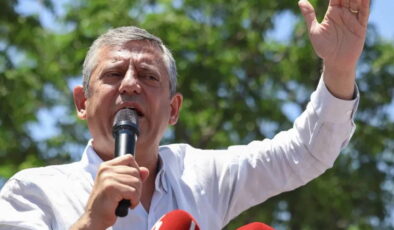 Özgür Özel’den Gaziantep’te sert mesaj: ’30 yıl muhalefet lideri olacağıma 3 gün bile o koltukta oturmam’