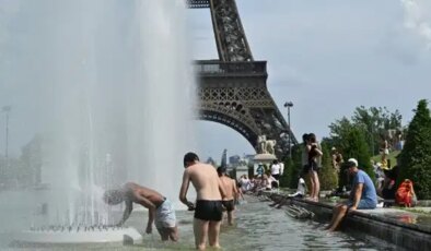 Paris’te aşırı sıcaklar can almaya devam ediyor: Cenaze salonları dolmaya başladı