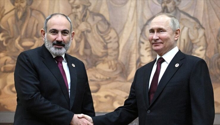 Paşinyan’dan Putin’e Rusya Günü kutlaması