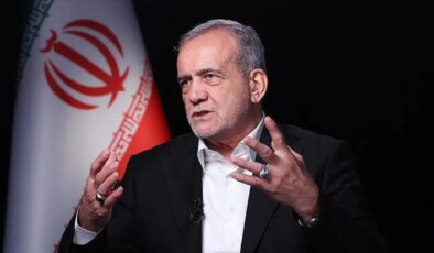 Pezeşkiyan’ın istifa ettiği iddiasına yalanlama