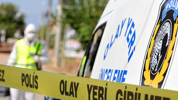 Şanlıurfa’da bir evde baba yaralı, oğlu ölü bulundu
