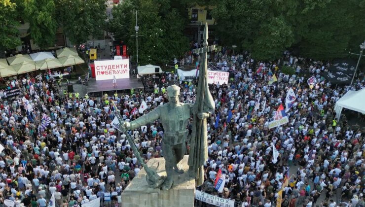 Sırbistan’da Vucic krizi: İstifa yetmedi, protestolar sürüyor