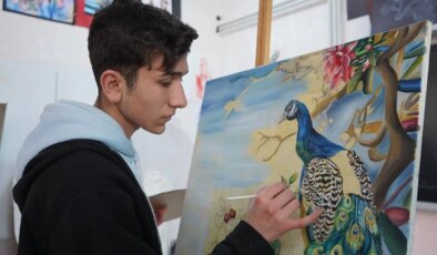 Şırnaklı Hüsam Oral ABD’deki sanat okullarından burslu kabul aldı