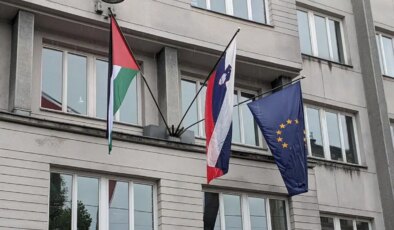 Slovenya’da yeni hükümetin ilk icraatı: Filistin bayrağı indirildi
