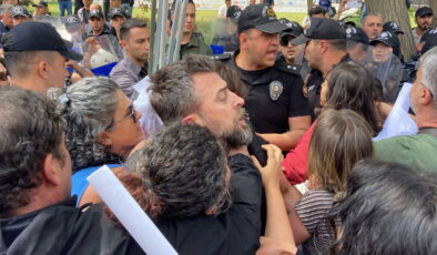 Son dakika… Ankara’da özel sektör öğretmenlerine polis müdahalesi: Sendika Başkanı Eren Edebali dahil çok sayıda gözaltı!