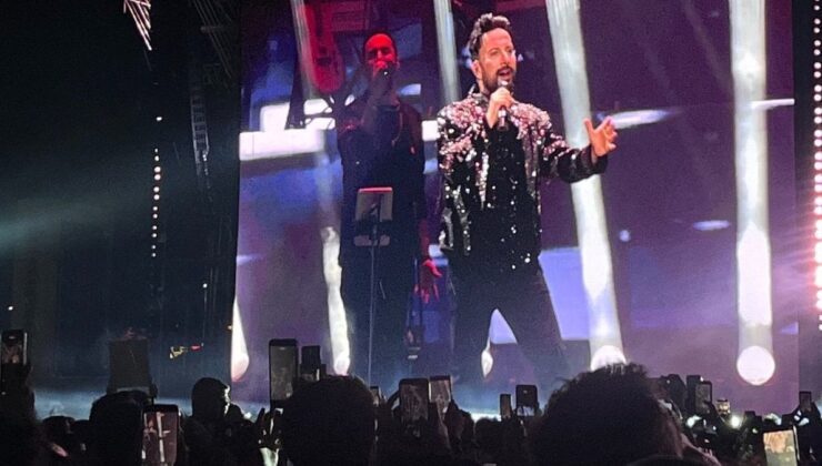 Tarkan, Ankara’da konser verdi