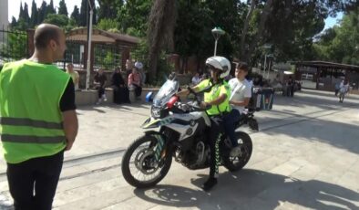 Veliler, kimliği kaybolan genç için seferber oldu