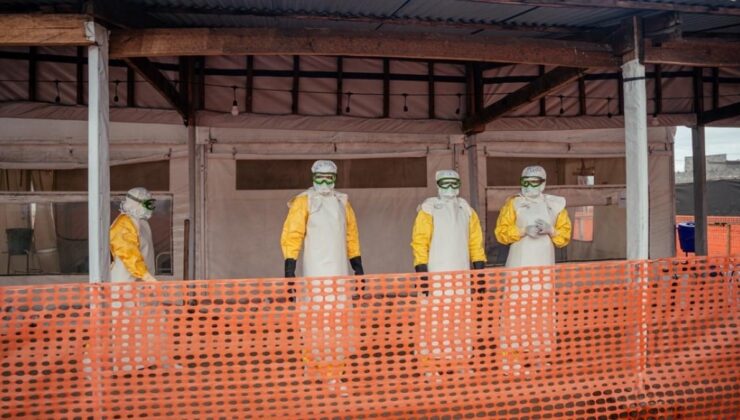 Afrika’da ebola virüsü alarmı sürüyor