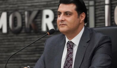 AKP’li isimden yangın bölgesinde şov: Paylaşımına tepki yağdı