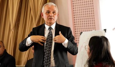 Ankara’da YENİ Parti’ye geçecek ilk belediye başkanı belli oldu: Mamak Belediye Başkanı Şahin, CHP’den istifa etti