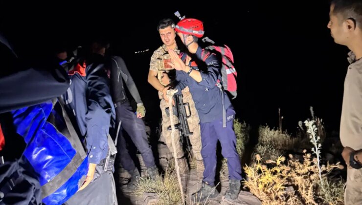 Askeri helikopterle kurtarıldılar: 2 mühendis Şırnak’ta dağda mahsur kaldı