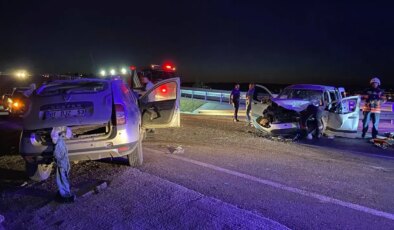 Bakım çalışması yapılan yolda iki araç çarpıştı: 6 yaralı