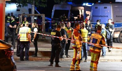 Berlin’de LGBT yürüyüşüne araçlı saldırı: 1 ölü 29 yaralı