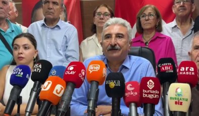 Bursa’da 17 ilçe yönetimi toplu istifa edip YENİ Parti’ye geçti
