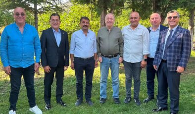 CHP’li Belediye Başkanı Zafer Partisi’ne katıldı