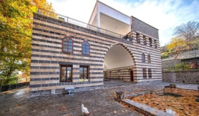 CHP’li Tanrıkulu’ndan yıllardır tamamlanmayan Gazi Köşkü restorasyonuna tepki