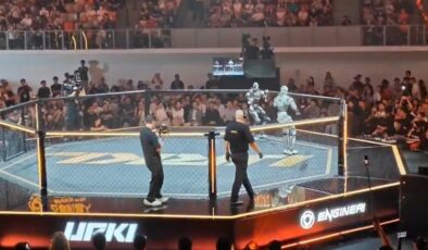 Çin’de dünyanın ilk robot MMA dövüşü düzenlendi
