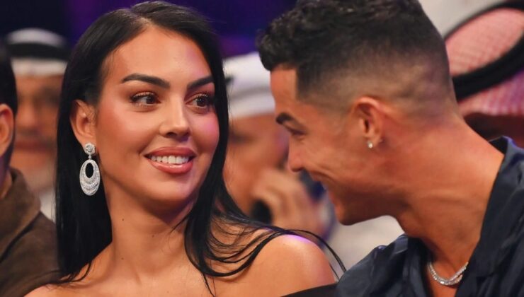 Cristiano Ronaldo, Georgina Rodriguez ile su altında paylaşım yaptı