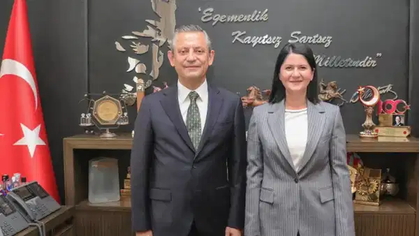 Edirne Belediye Başkanı Filiz Gencan, YENİ Parti’ye geçti