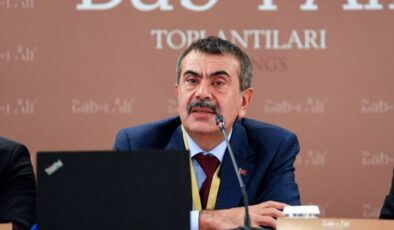 Eğitim Sen’den Bakan Tekin’e ‘Kurtuluş Savaşı’ tepkisi