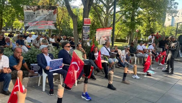 Er gazi ve şehit aileleri Güvenpark’ta: ‘Haklarımız verilene kadar ayrılmayacağız’