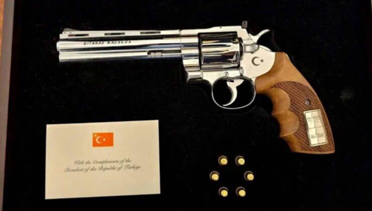 Erdoğan’ın hediye ettiği tabancayı hangi liderler ülkelerine götürmedi? İşte o isimler…