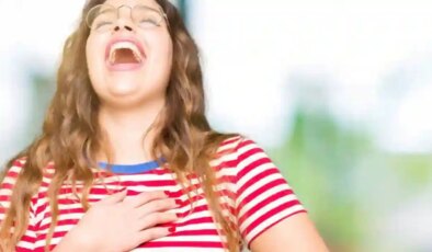 Evrimsel kökenlerimiz ses tellerinde gizli: İnsan kahkahası ile büyük maymunlar arasındaki 15 milyon yıllık bağ saptandı