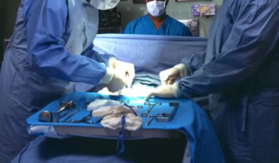 Gaziantep’te bir hastanın rahminden 2,5 kilogramlık miyom çıkarıldı