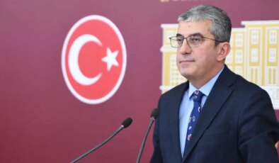 Gökhan Günaydın, CHP Grup Başkanvekili görevine iade edildi