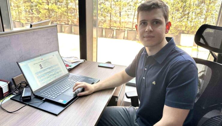 Hem çalıştı hem şampiyon oldu: YKS birincisinden büyük başarı