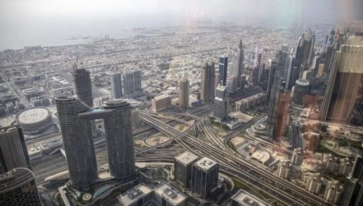 İran’daki savaş, Dubai’ye talebi düşürdü: Turist götürene para ödülü var