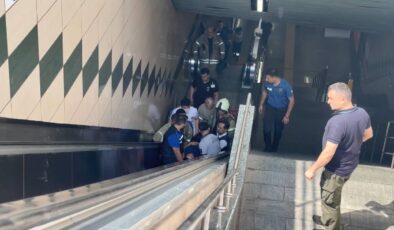 İstanbul’da görme engelli kişi metro raylarına düştü: Seferler bir süre durduruldu