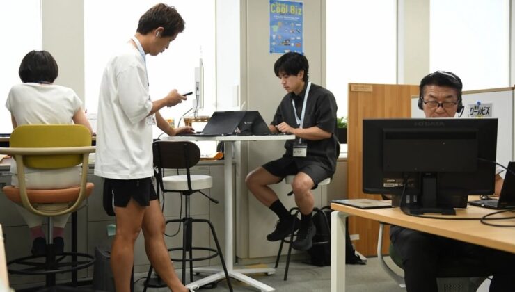 Japonya’da erkeklere ofiste şort giymek serbest oldu: Kadınlar ayağa kalktı