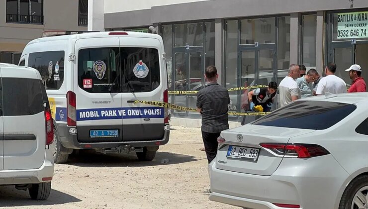Kendisine 500 bin TL borcu olan emlakçıyı silahla vurdu