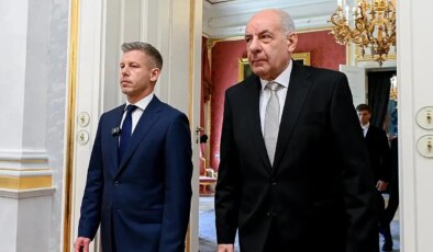 Macaristan’da güç savaşı: Cumhurbaşkanı görevden alınacak