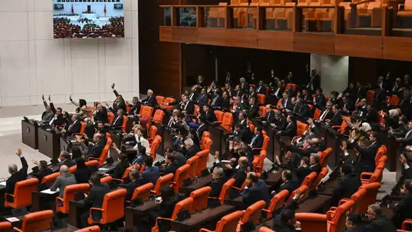 Madımak Katliamı’nın araştırılması önergesi AKP ve MHP oylarıyla reddedildi