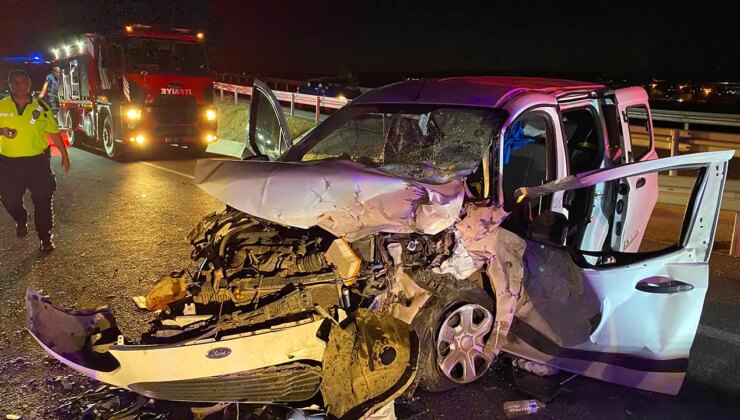 Malatya’da bakım çalışması yapılan yolda iki araç çarpıştı: 6 yaralı