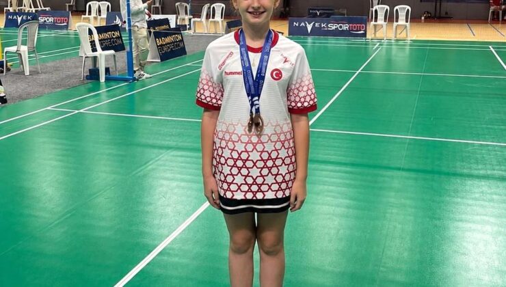 Manisalı badmintonculardan uluslararası turnuvada iki bronz madalya