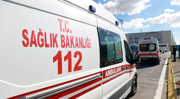 Ödemiş’te devrilen traktörün 16 yaşındaki sürücüsü yaralandı